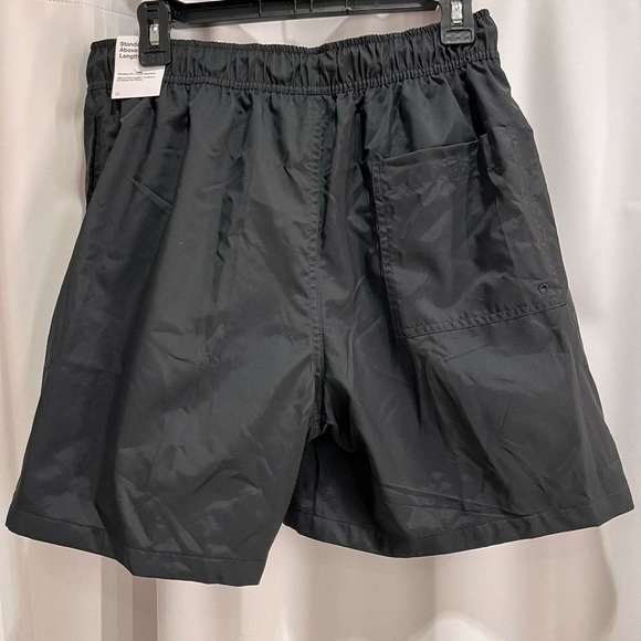 Nike Club Men's Black Woven Flow Shorts - FN3307-010 Medium - Picture 2 of 7